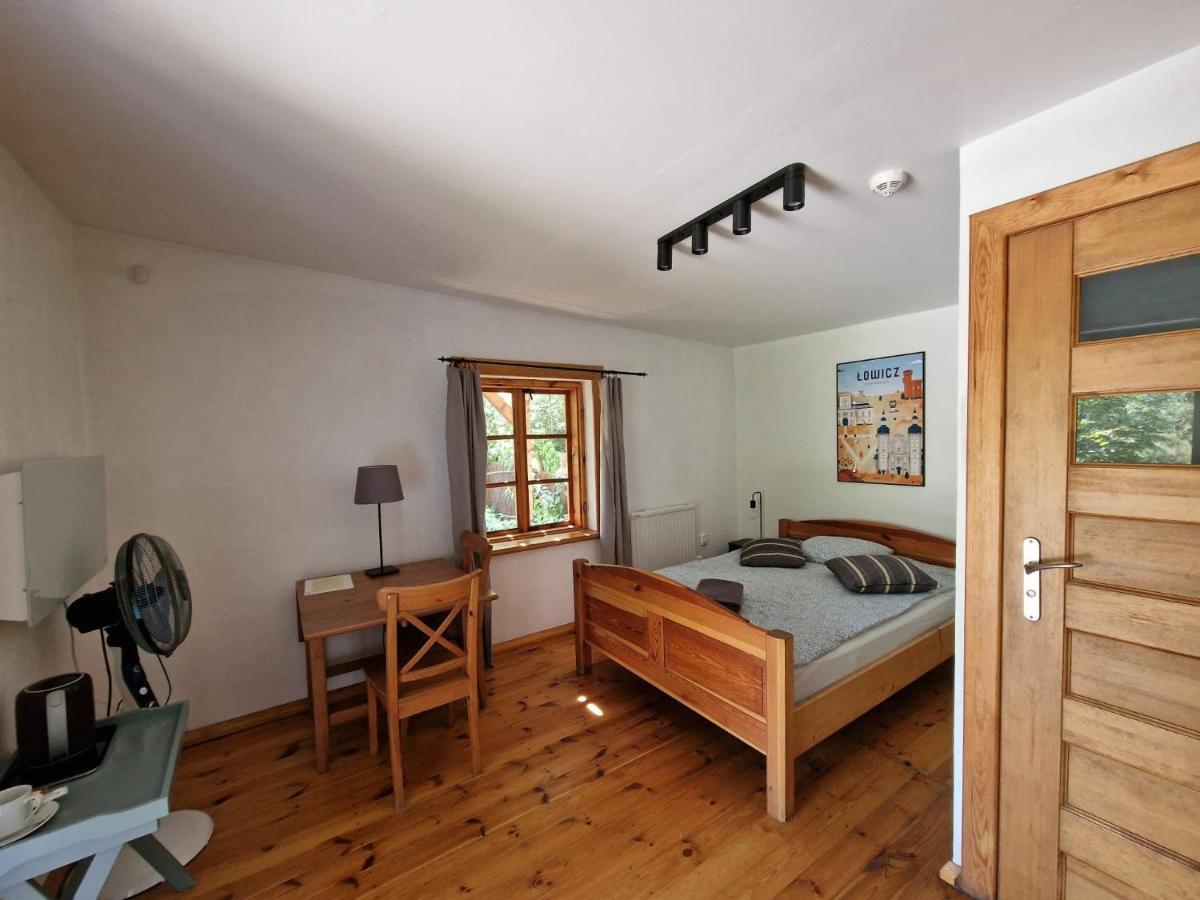 Oberza Pod Zlotym Prosiakiem Hotel Nieborow Ngoại thất bức ảnh