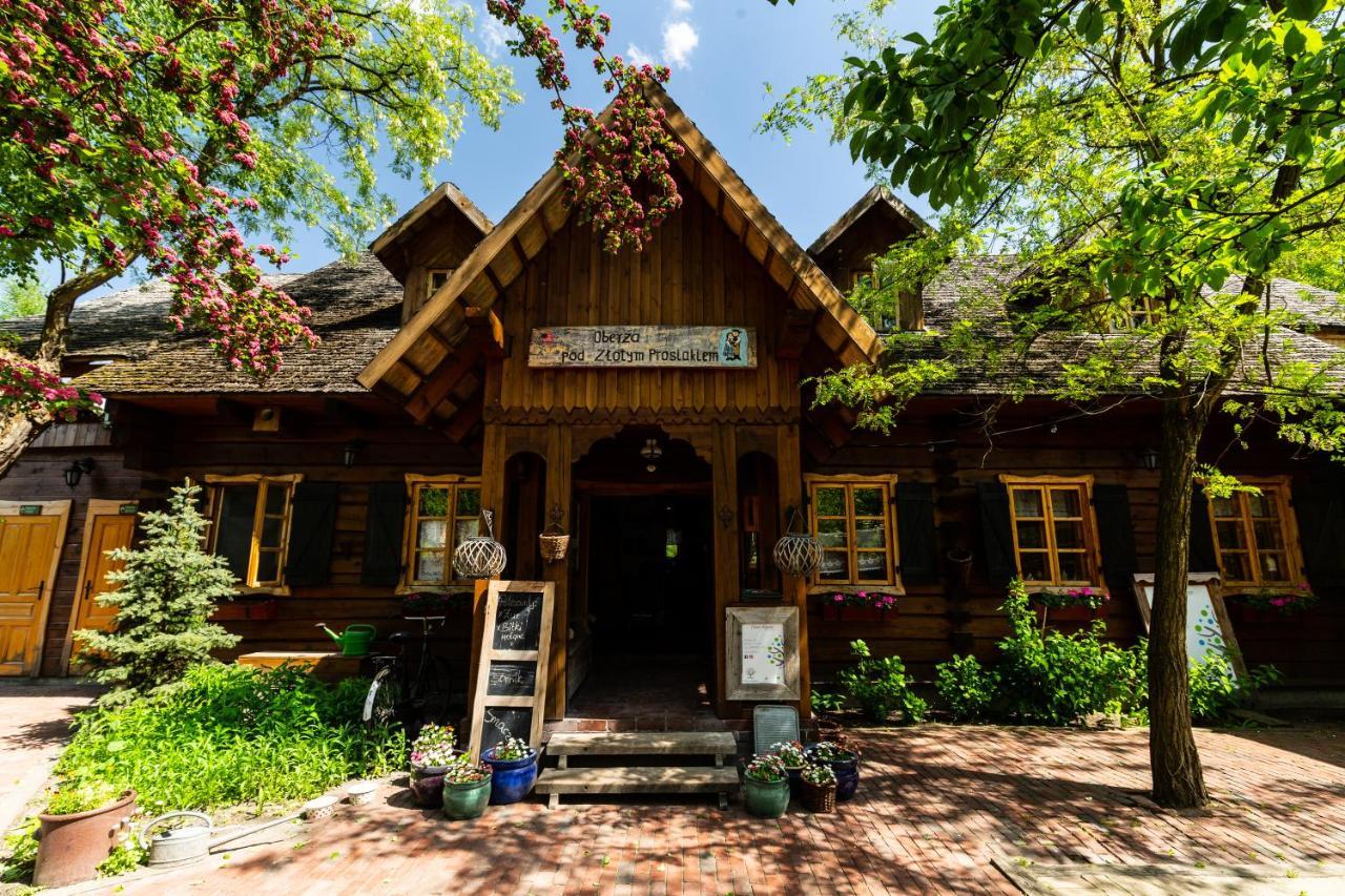 Oberza Pod Zlotym Prosiakiem Hotel Nieborow Ngoại thất bức ảnh