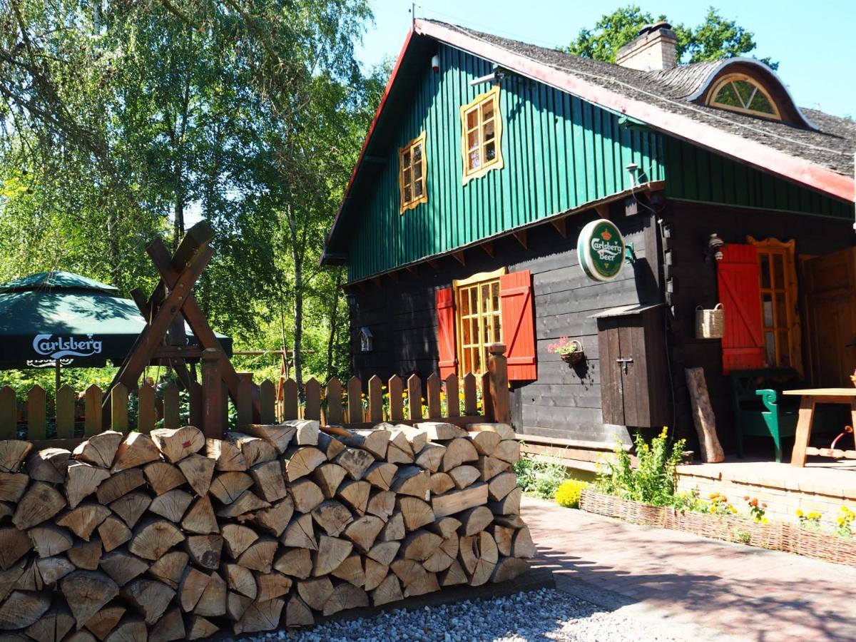 Oberza Pod Zlotym Prosiakiem Hotel Nieborow Ngoại thất bức ảnh